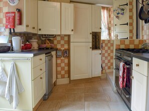 Well equipped kitchen | Rebecca’s Cottage - Richmond and Rebecca’s Cottages, Welton