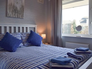 Double bedroom | Driftwood, Godshill, near Newport