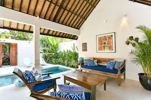 2 Bed Villa 5 mins to Seminyak Center>