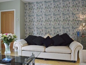 Cosy living area | Briar Cottage, Gargunnock, near Stirling