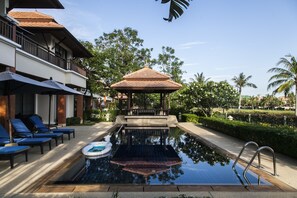 PhukeLaguna 4 bedrooms thai  pool villa 
