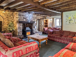 Living area | Duvale Barn - Duvale Cottages, Bampton, near Tiverton