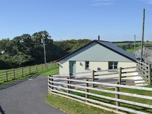 Spacious, detached property | East Croft Barn, Halwill, near Holsworthy