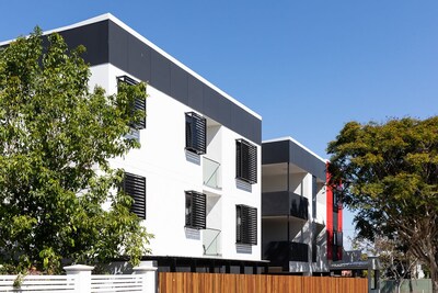 Ascot Budget Residences - Close to Brisbane Airport & Racecourses