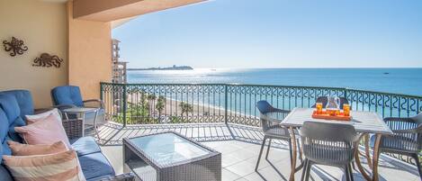 spacious patio