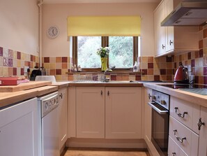 Kitchen | The Cider Press - Lawn Farm Retreats, Welland, near Malvern