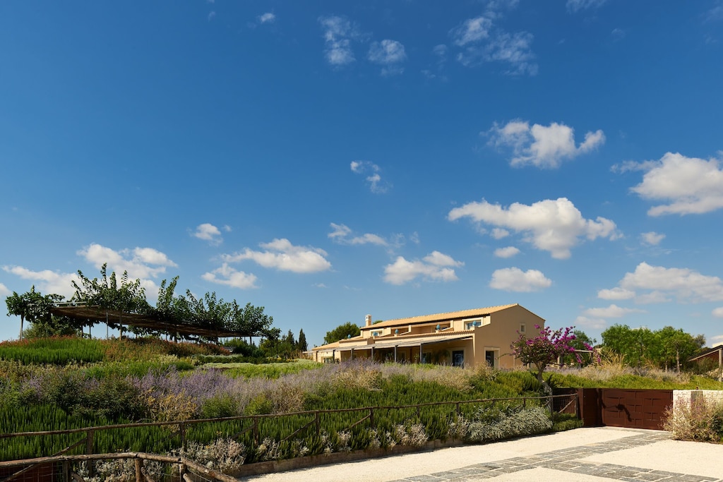 Picture of villa