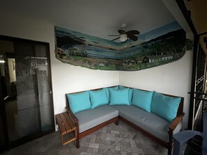 Image picker D8D02964 53BB 420E A2BA A9DE35068EC8 31818 0000160FB039F7A5