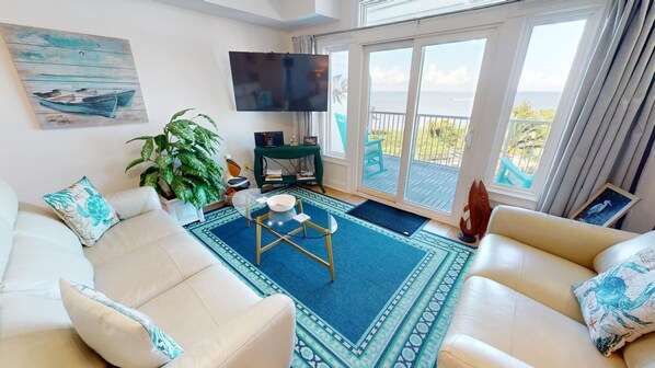 303_Bay_View_Villas-08312024_141713