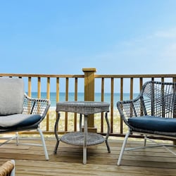 Upper Level Living Area Deck