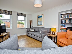 Living area | 5 Devon Beach Court, Woolacombe