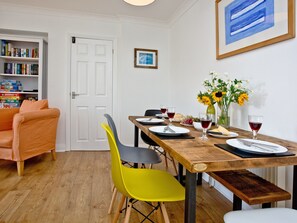Dining area | 5 Devon Beach Court, Woolacombe