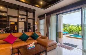 Baan Ari, 12 Person Private Villa