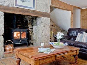 Welcoming living area | Elizabethan House, Portland