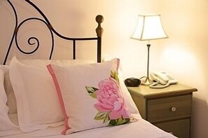 Aloni Villa Air Conditioned Bedroom