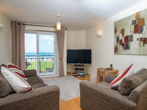 Living area with balcony access | 8 Belvedere Court - Belvedere Court, Paignton