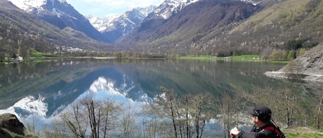 Magnifique vue sur la montagne et le lac de Génos-Loudenvielle !