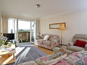 Living area | 1 Roundham Heights, Paignton