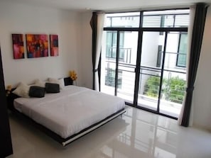 Nice Apartment in Kamala near beach