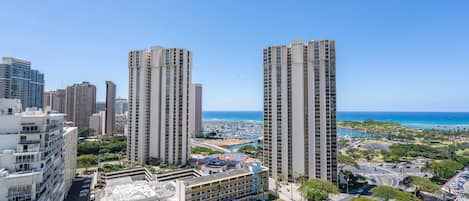 Ocean View - Ala moana condominium