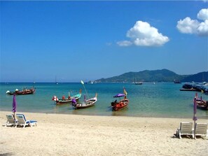 Pool view apartment in Patong!