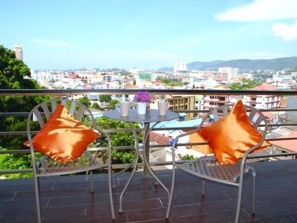 New Sea Views apartment in Patong