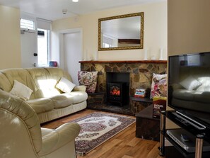 Living and dining room | The East Wing at Grove Hall, Bodfari, near Denbigh