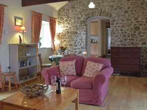 Living room and dining area | Gwili Cottage - Upton Hall Cottages, Nantgaredig, near Llandeilo