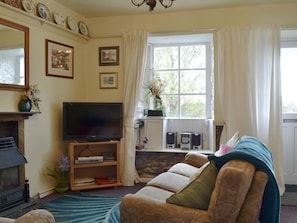 Charming open plan living space | Hillside Cottage, Ambleside