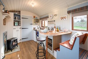 Cow Parsley - open-plan living area is perfectly formed