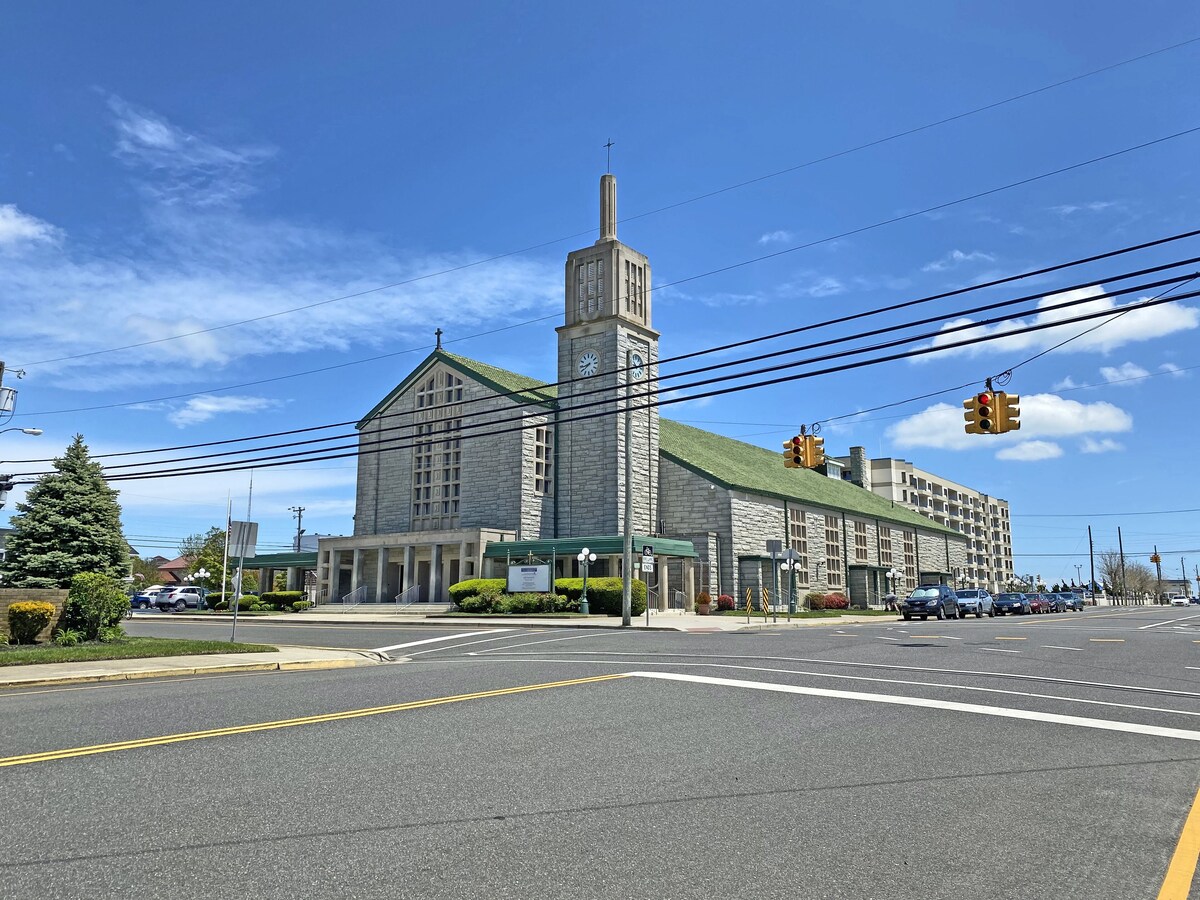 Main Image