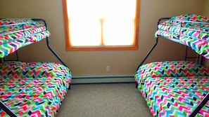 Kids/Bunk room - Upstairs