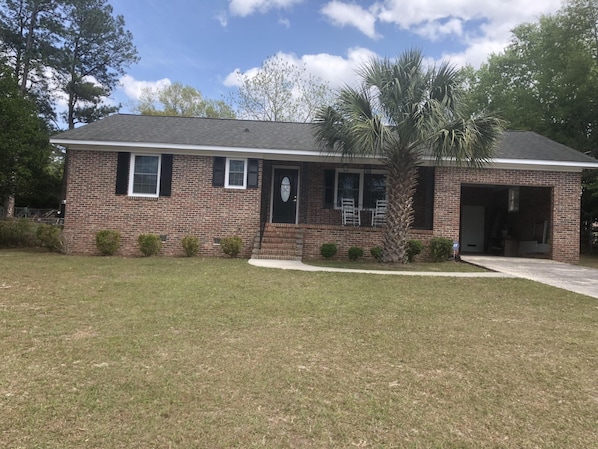 Exterior - large front yard