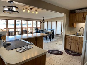 Open kitchen floor plan