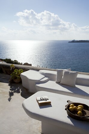 The seafront lounge