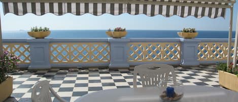 terrace overlooking the sea #1