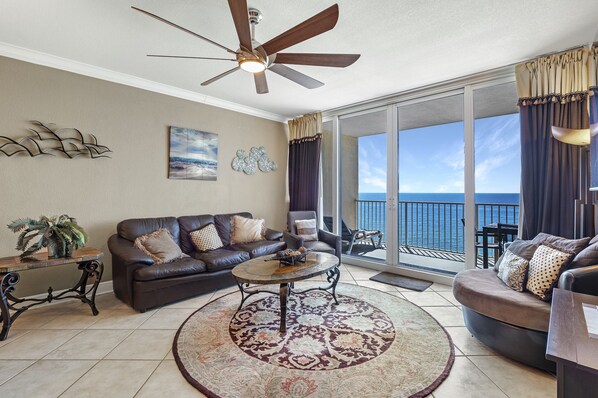 Spacious Living Area offers New Queen Size Sleeper Sofa, Access to the Balcony and Fantastic Views