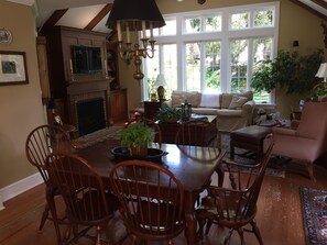 Family room and eat in kitchen