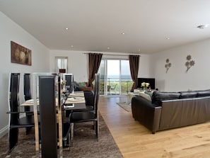 Living room/dining room | Fistral View at Bredon Court - Bredon Court, Newquay