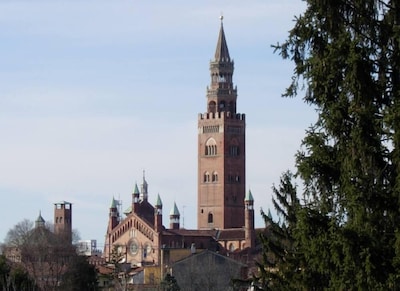 Cremona: DIE STADT DER MUSIK UND VIOLINS, ROMANTISCHE WOHNUNG IM ZENTRUM