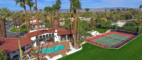 Drone picture of the Dorado Vida Estate house and property