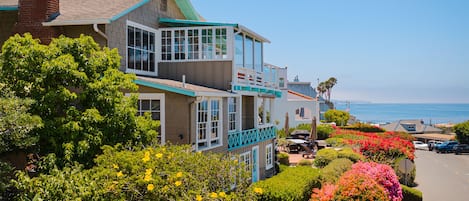 Divers Cove with beach shack vibe
