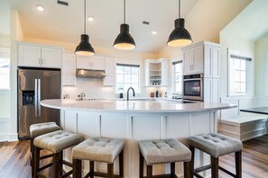 Surf-or-Sound-Realty-Atlantic-Dream-at-Tarheel-865-Kitchen