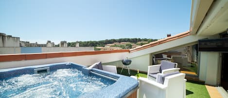 Bain à remous extérieur
