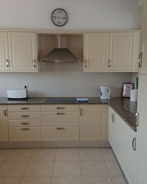 Fully fitted integrated modern kitchen