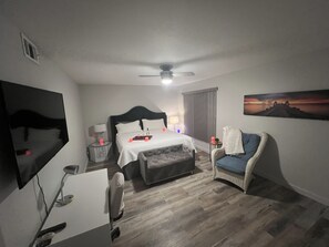 King size Master Bedroom