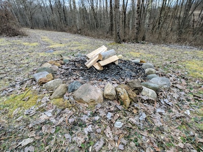 Black Bear Retreat in Hocking Hills minutes from ash cave