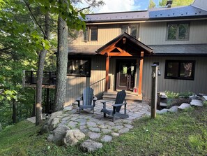Lovely chalet situated on the mountain surrounded by trees and nature.
