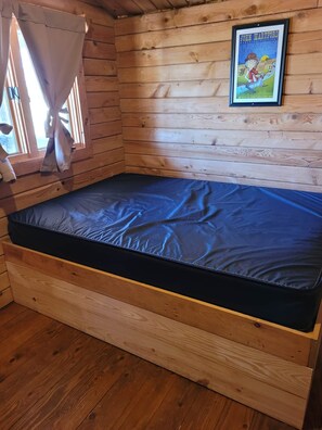 Full size bed