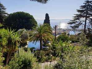 Sea view from middle of park